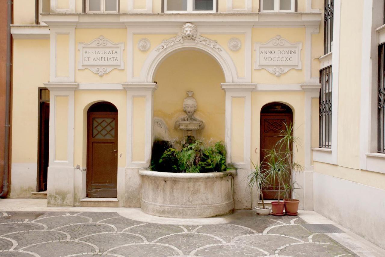 Cozy Studio Pantheon Rome Buitenkant foto